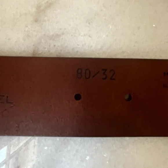 Frank Daniel Buckle Casual 1 1/2" wide Genuine Leather Belt Italy 39.5” Long - Picture 7 of 16